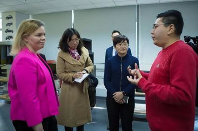 美国驻沪副总领事参观基地，深化中美交流合作